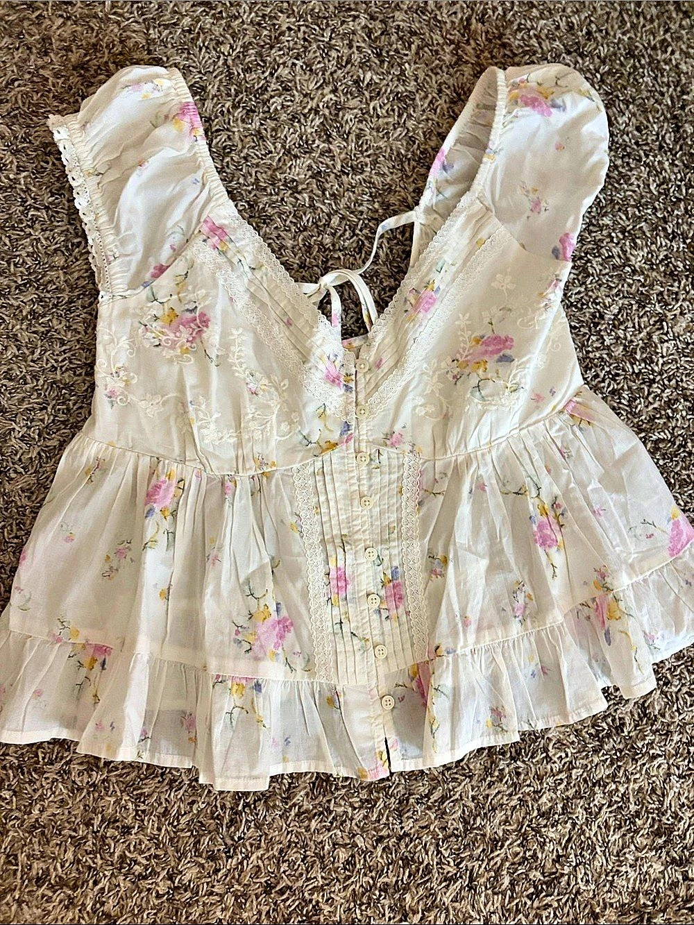 Universal Thread Cream Floral Peplum Tieback Blouse
